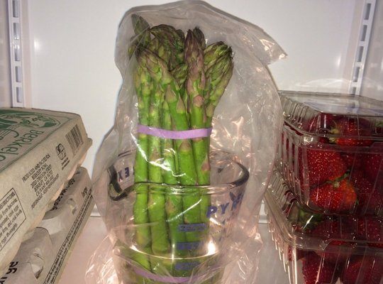 keep asparagus fresh