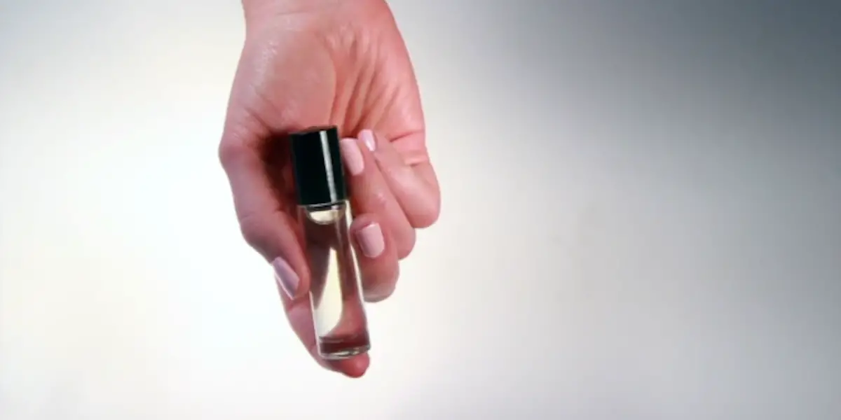 DIY Homemade Lemon Drop Perfume (Roll On)